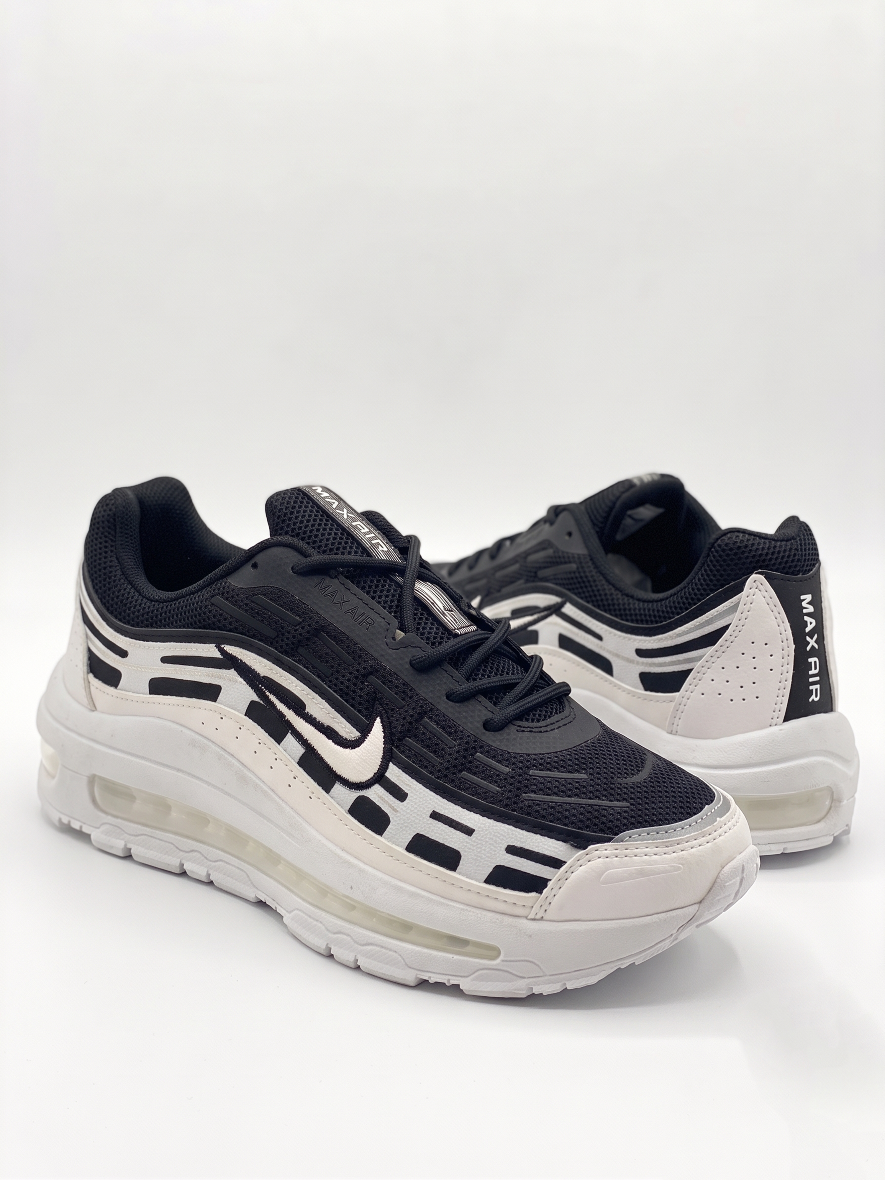 سنيكرز ميرور - AIR MAX