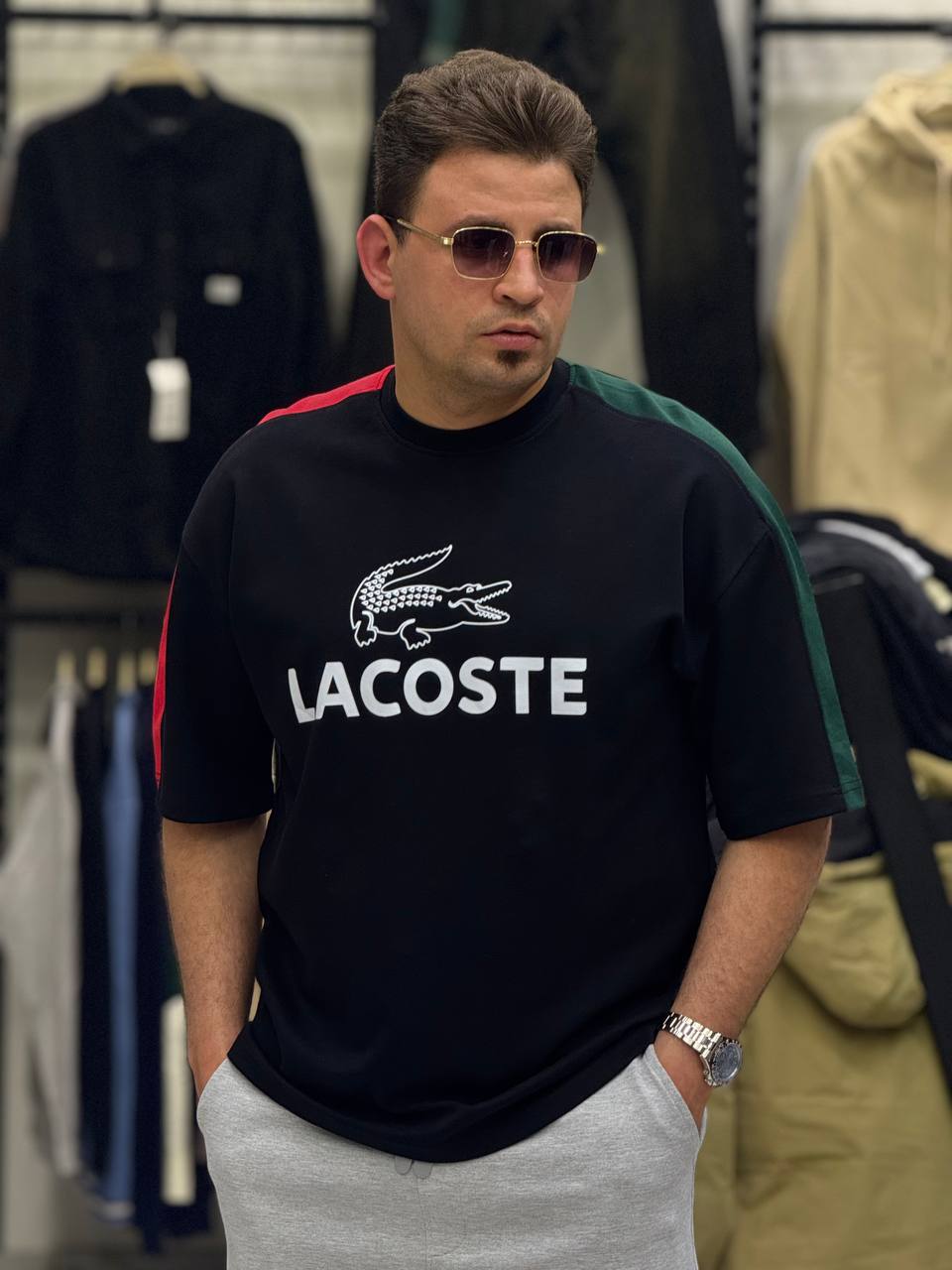 تيشرت راوند قصة كتف أوفر سايز - Lacoste